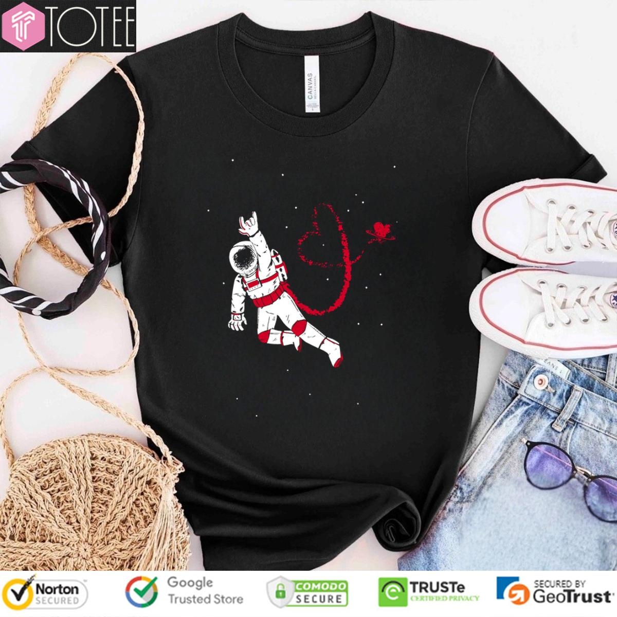 Space Graphic T-shirts: Ultimate Holiday Gift Ideas