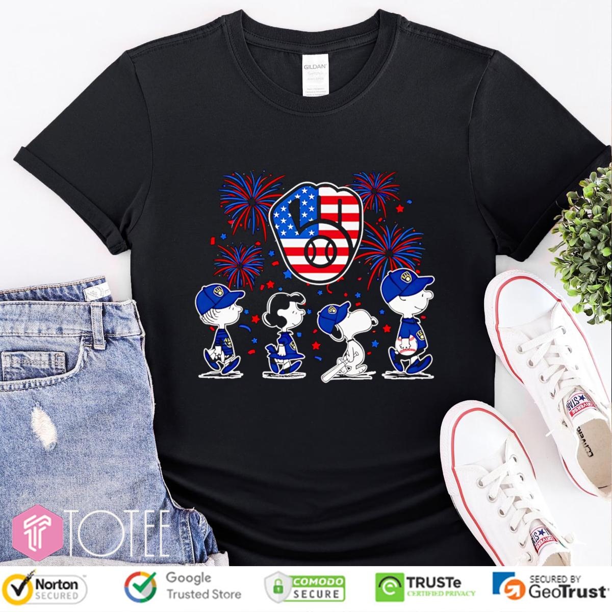 Peanuts Snoopy Milwaukee Brewers Fireworks 4Th Of July T-shirt