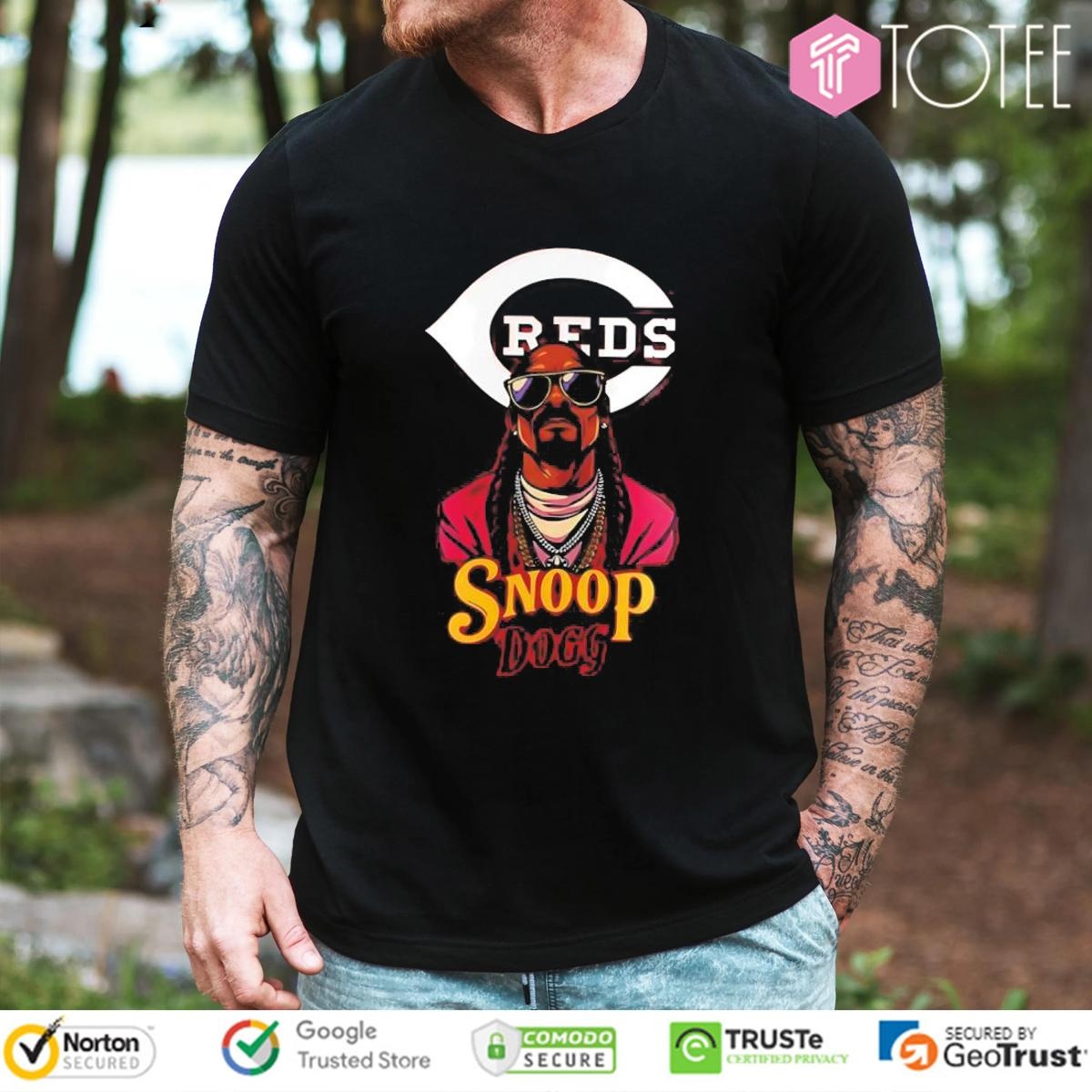 Snoop Dogg Post-Game Concert Cincinnati Reds Logo T-shirt
